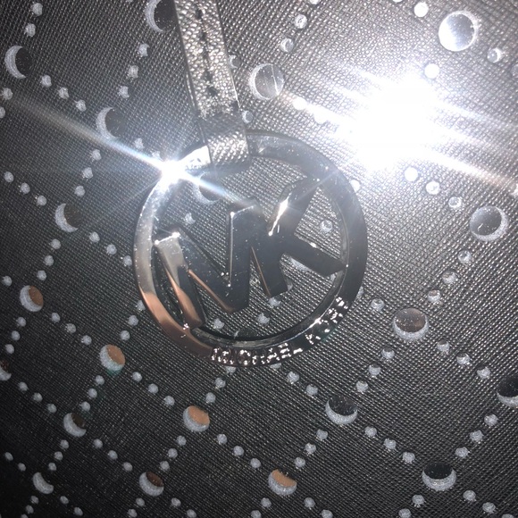 Michael Kors “Violet” Purse - Picture 2 of 3